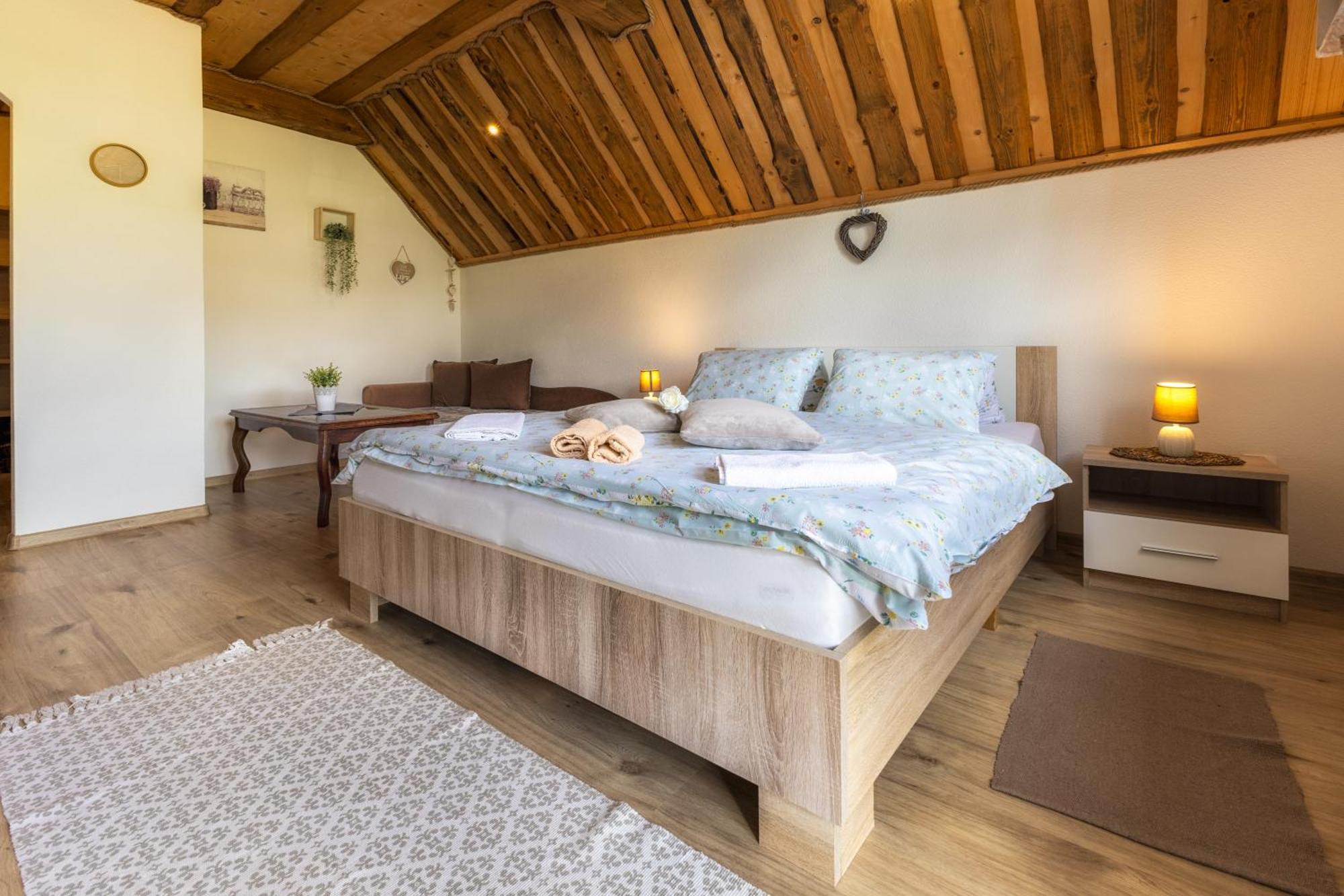 Privat Na Vrsku Homestay *