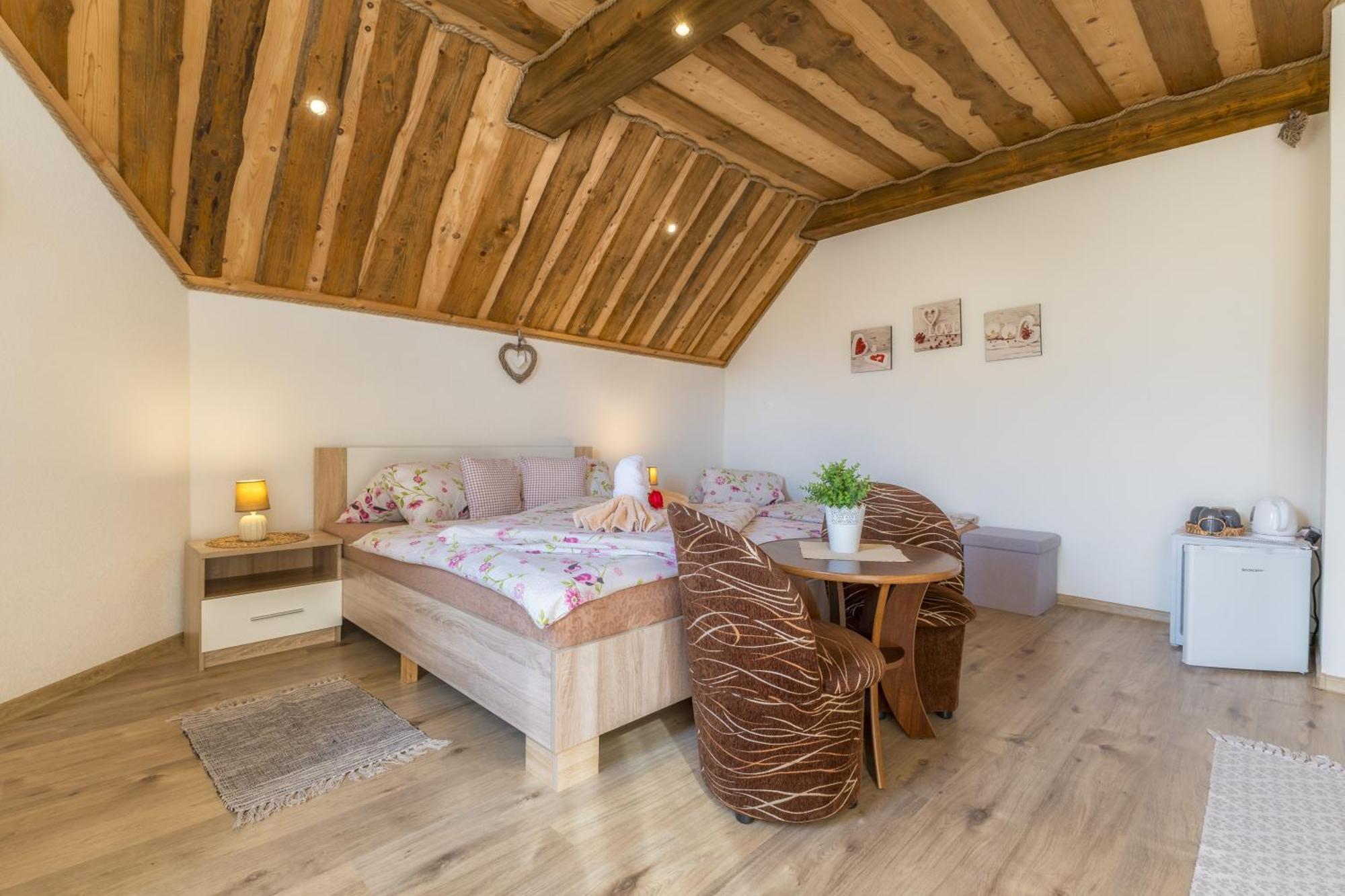 Privat Na Vrsku Homestay *
